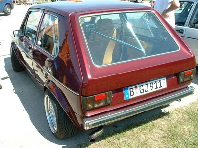 VW-Pfingsttreffen in Bautzen, Innenraum, Rot, Käfig