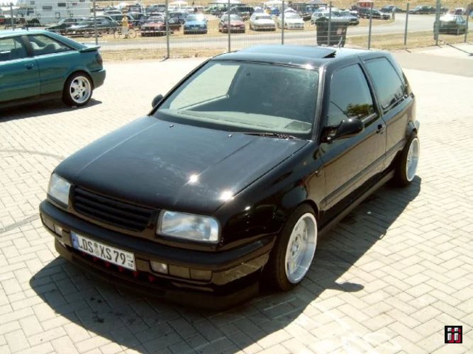  Bild "01908" in der Kategorie "Golf III / Vento". 