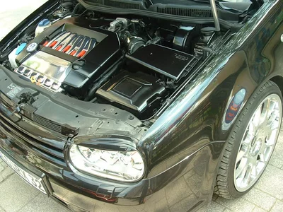 VR6, Schwarz