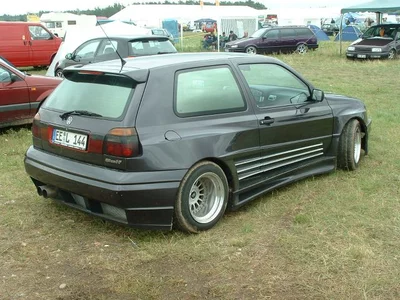 Breitbau, Schwarz