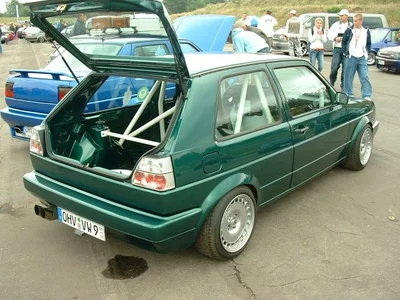 Grün, Käfig