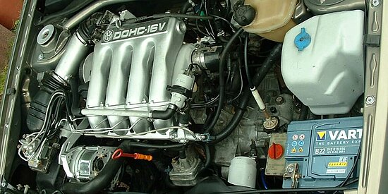 Jetta II 16V Motor mit großer Ansaugbrücke