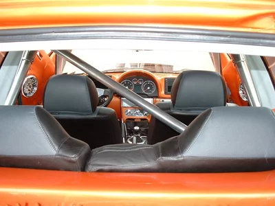 Orange, Leder, Schwarz
