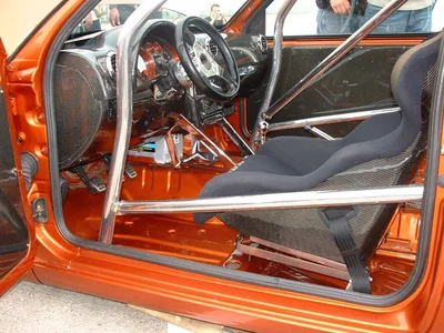 Orange, Käfig