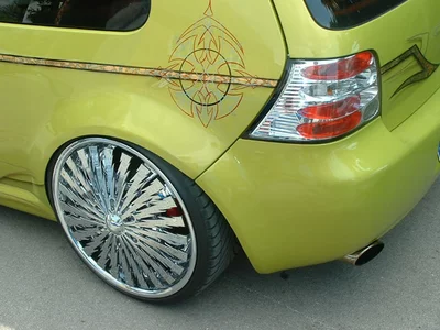 Gelb