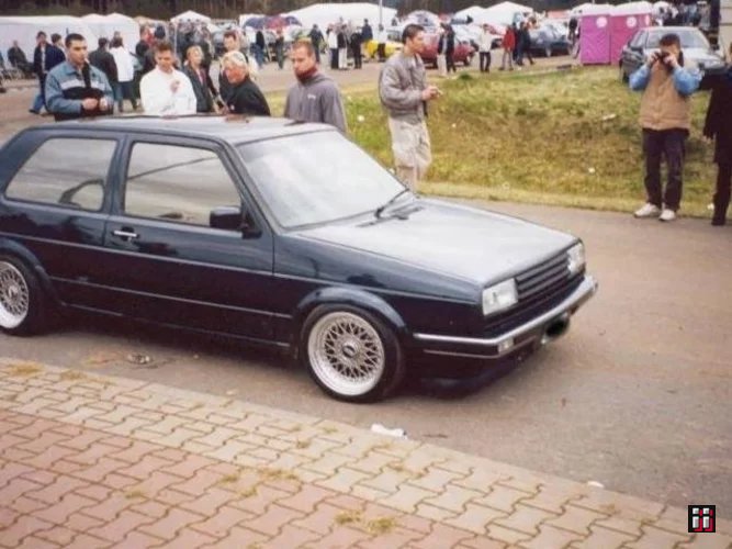  Bild "00376" mit dem Tag "15 Zoll". 