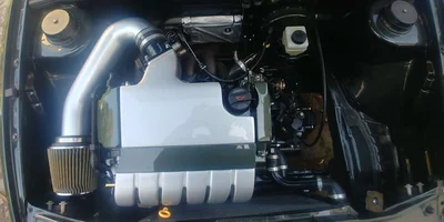 VR6, Silber, Grün