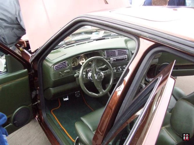 Bild "02076" in der Kategorie "VW-Blasen in Luckau". 