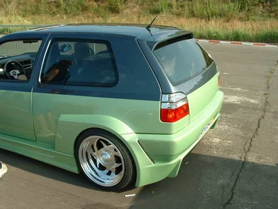 VW-Blasen in Luckau, Grün, Breitbau, Grau