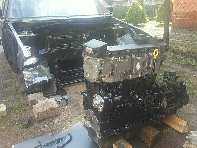 Golf II VR6 mit leerem Motorraum Golf II VR6 mit leerem Motorraum