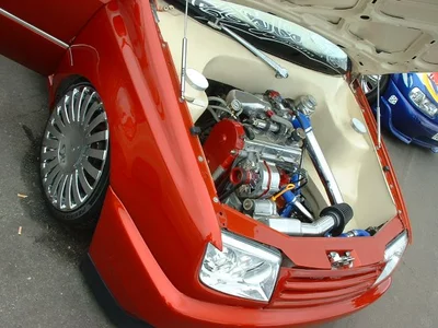 Motorraum, VW-Blasen in Luckau, G60, Verchromt, Rot, Beige, Poliert / verdichtet