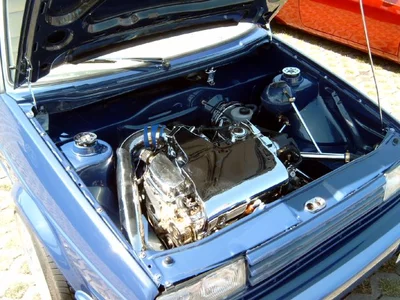 VR6, Verchromt, Blau, Poliert / verdichtet