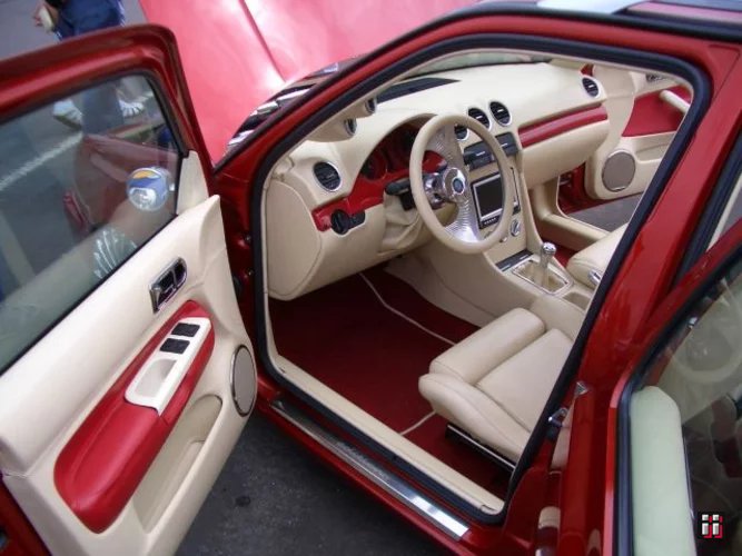  Bild "01975" in der Kategorie "VW-Blasen in Luckau". 