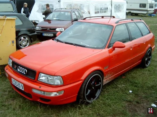  Bild "01999" in der Kategorie "VW-Blasen in Luckau". 