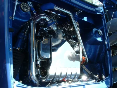 VR6, Poliert / verdichtet, Verchromt, Blau, Turbo