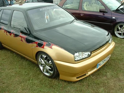 Schwarz, Gold