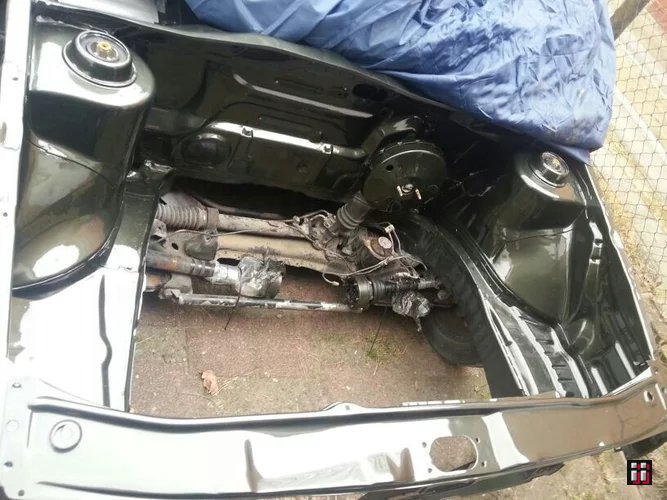  "Golf II VR6 Motorraum lackiert" mit dem Tag "VR6". 