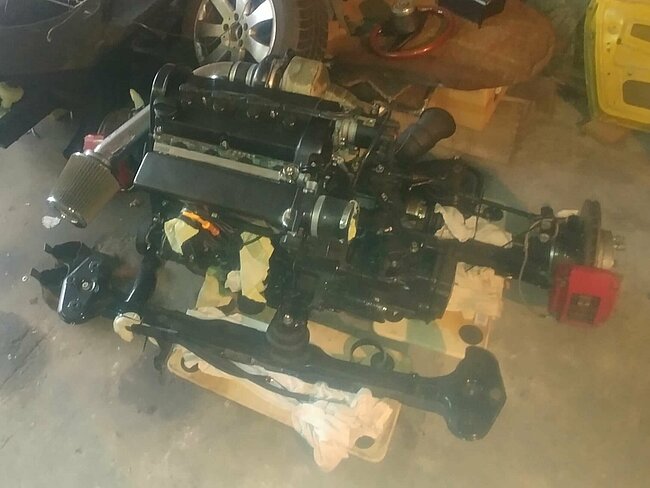 Jetta II 16V Turbo Reste nach dem Schlachten Jetta II 16V Turbo Reste nach dem Schlachten