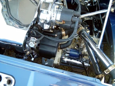 VR6, Verchromt, Blau, Poliert / verdichtet